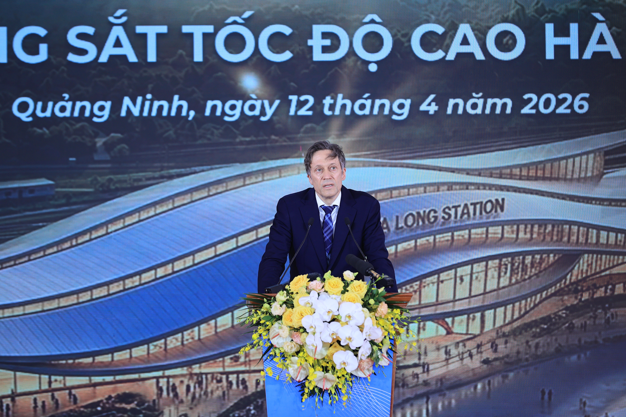 Thủ tướng Lê Minh Hưng dự lễ khởi công tuyến đường sắt tốc độ cao Hà Nội-Quảng Ninh- Ảnh 5. Thủ tướng Lê Minh Hưng dự lễ khởi công tuyến đường sắt tốc độ cao Hà Nội-Quảng Ninh- Ảnh 5.