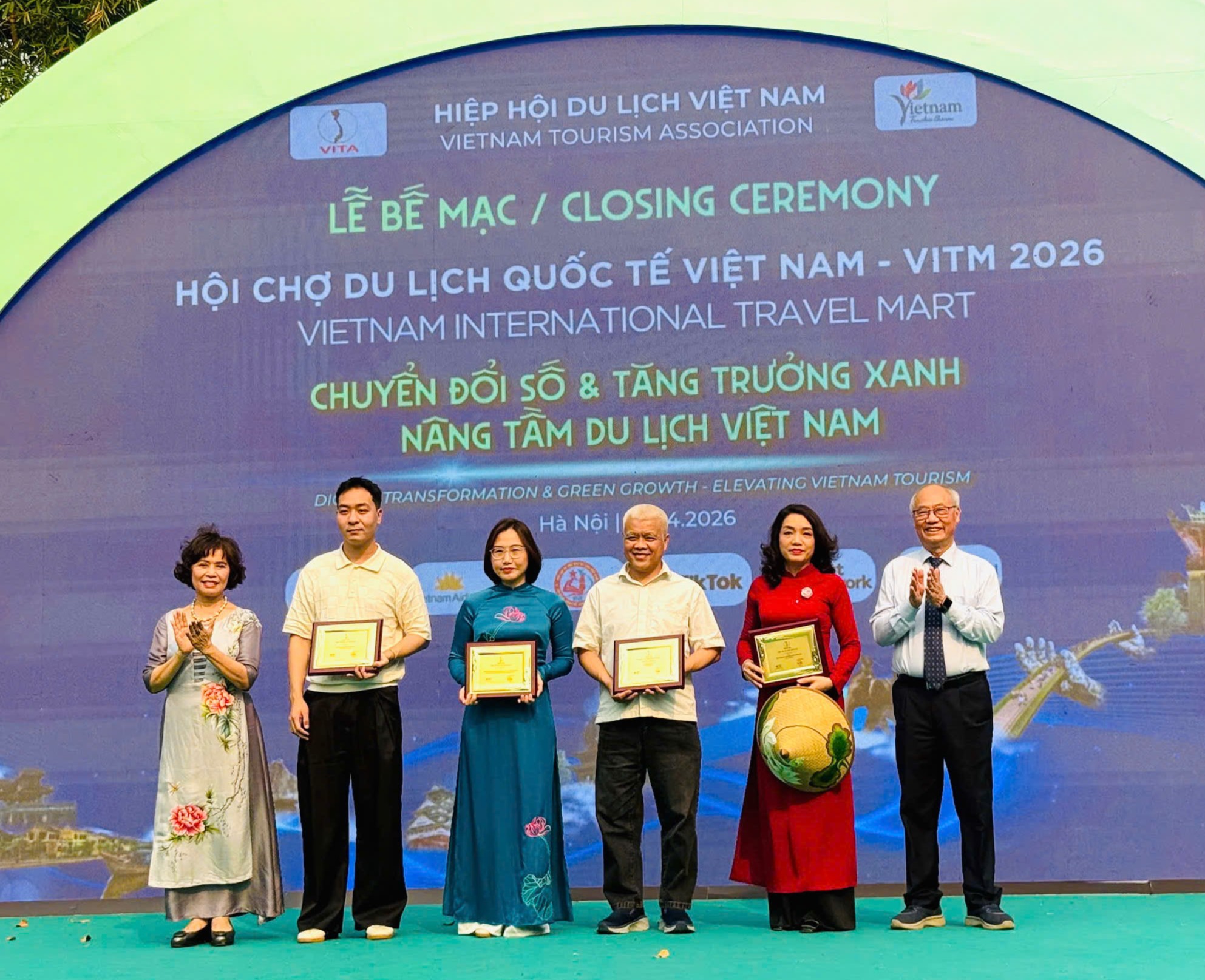 Hơn 90 nghìn lượt khách đến tham quan, trải nghiệm tại VITM 2026- Ảnh 1. Hơn 90 nghìn lượt khách đến tham quan, trải nghiệm tại VITM 2026- Ảnh 1.