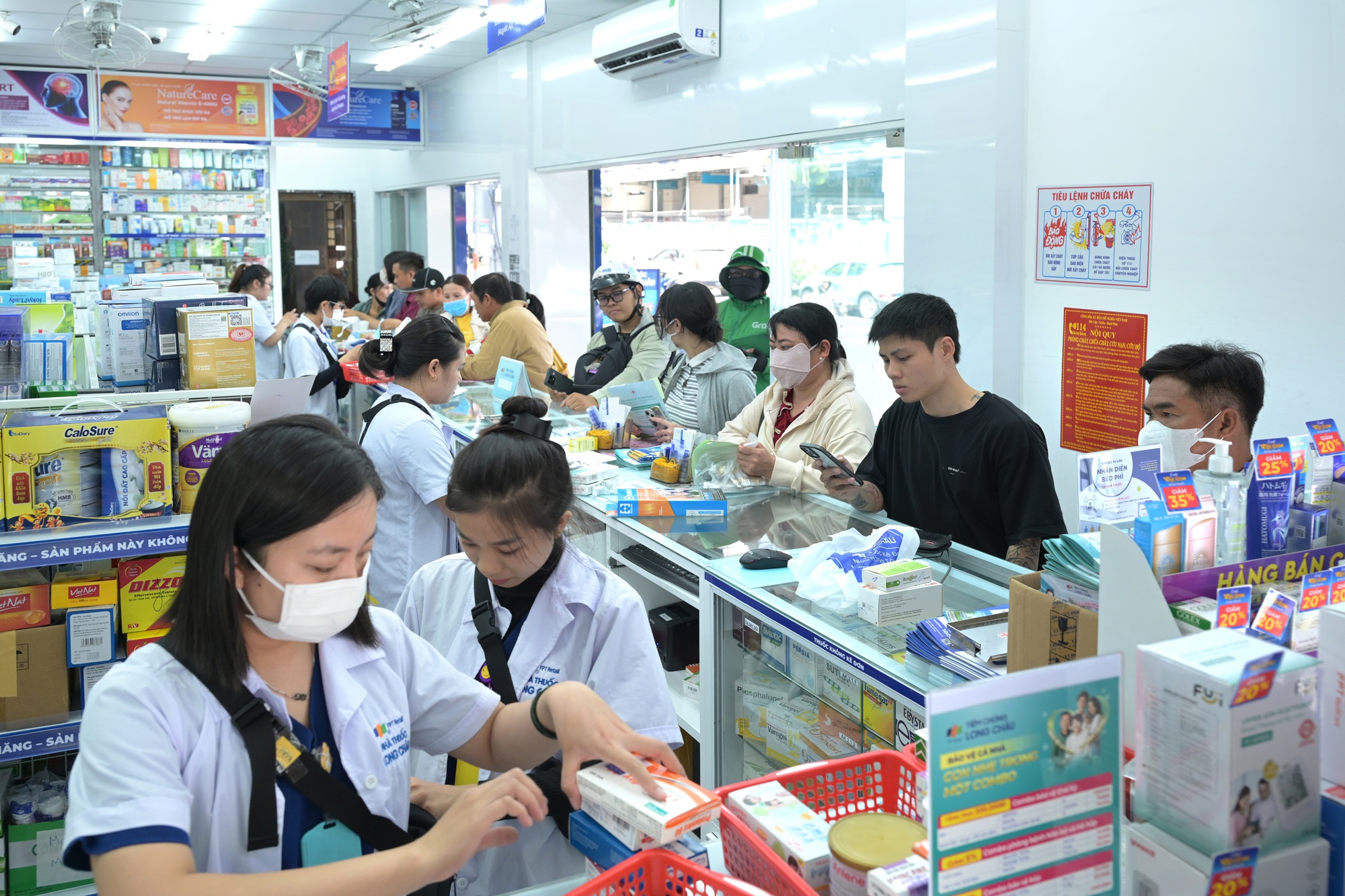 Long Châu đưa 3 đột phá y khoa về Việt Nam: Mở cơ hội cho bệnh nhân nặng và hiếm gặp- Ảnh 2.