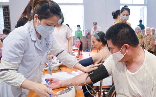 Đề xuất phân cấp thực hiện nhiệm vụ lĩnh vực bảo trợ xã hội thuộc thẩm quyền của Bộ Y tế