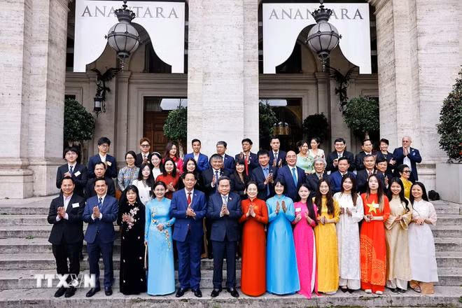 Chủ tịch Quốc hội Trần Thanh Mẫn gặp gỡ cộng đồng người Việt Nam tại Italy- Ảnh 2.