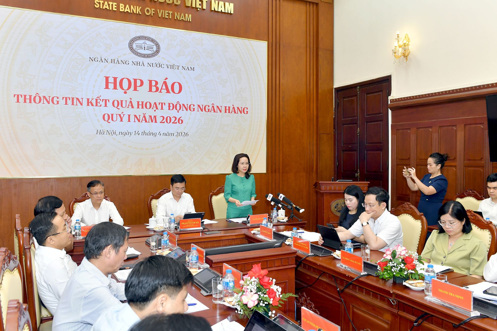 Áp lực vốn tăng cao, ngân hàng vẫn giảm lãi suất, đẩy mạnh tín dụng ưu tiên- Ảnh 3.