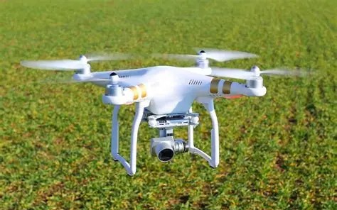 Drone trong nông nghiệp: Lợi ích lớn; thách thức không nhỏ