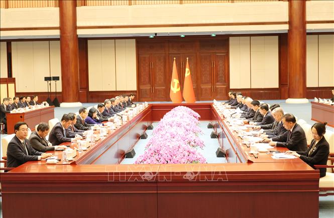 Cùng xây dựng nền tảng vật chất vững chắc cho quan hệ song phương Việt-Trung- Ảnh 4. Cùng xây dựng nền tảng vật chất vững chắc cho quan hệ song phương Việt-Trung- Ảnh 4.