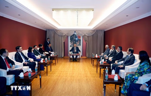 Tổng Bí thư, Chủ tịch nước Tô Lâm gặp mặt thân nhân các tướng lĩnh, chuyên gia, nhân sĩ hữu nghị Việt Nam - Trung Quốc- Ảnh 2.