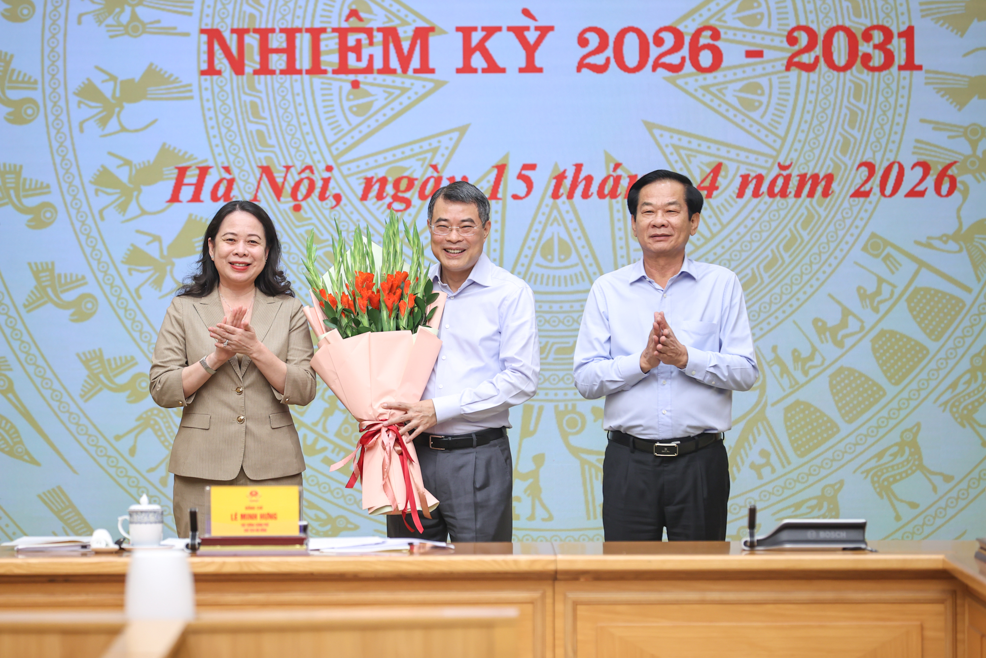 Thủ tướng: Tổ chức phong trào thi đua thiết thực, thực chất, hiệu quả, góp phần tăng trưởng 2 con số- Ảnh 1. Thủ tướng: Tổ chức phong trào thi đua thiết thực, thực chất, hiệu quả, góp phần tăng trưởng 2 con số- Ảnh 1.