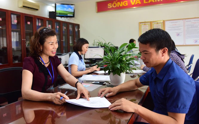 Viên chức biệt phái có được ký văn bản liên quan đến tài chính?