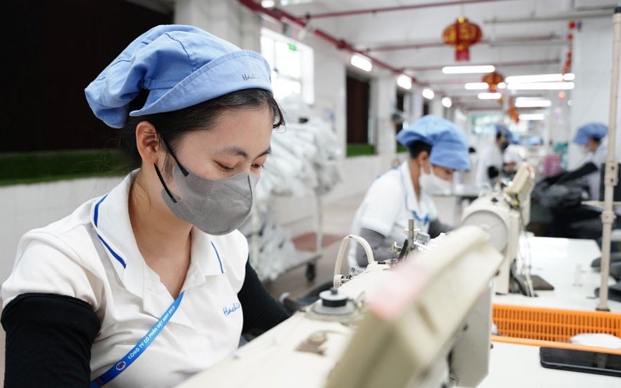 Căn cứ trả lương làm thêm giờ tại doanh nghiệp nhà nước