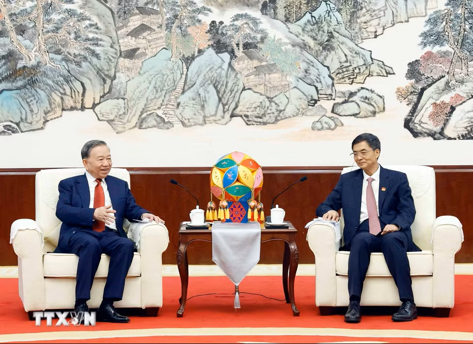Tổng Bí thư, Chủ tịch nước Tô Lâm tiếp Bí thư Quảng Tây, Trung Quốc- Ảnh 2. Tổng Bí thư, Chủ tịch nước Tô Lâm tiếp Bí thư Quảng Tây, Trung Quốc- Ảnh 2.