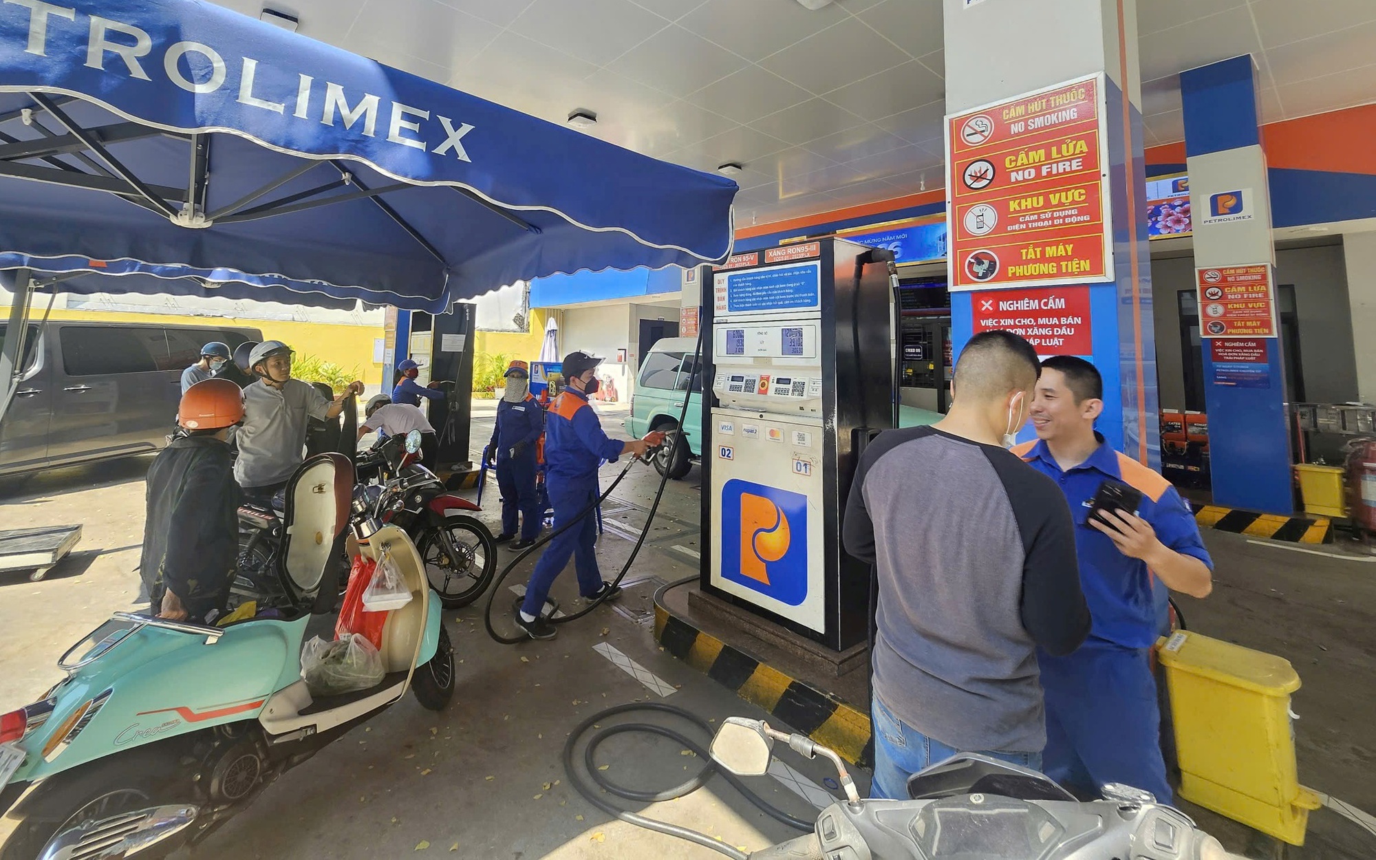 TP. Huế tăng tốc 'phủ sóng' xăng sinh học E10 trên địa bàn