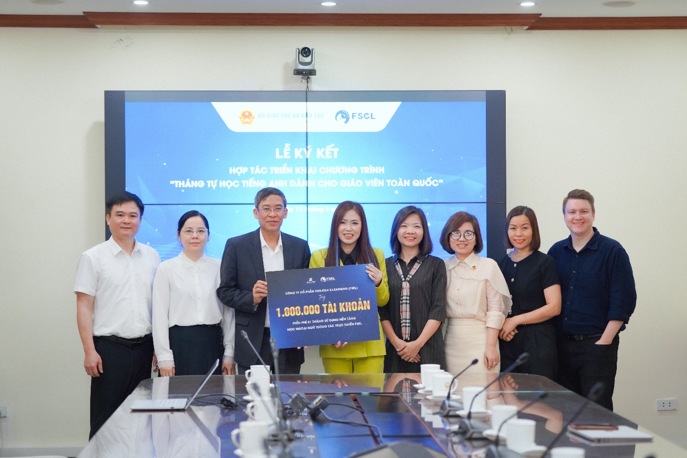 Phát động “Tháng tự học tiếng Anh” quy mô toàn quốc dành cho giáo viên- Ảnh 1.