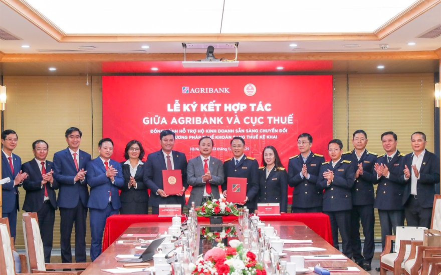 Agribank hỗ trợ hộ kinh doanh chuyển sang kê khai thuế