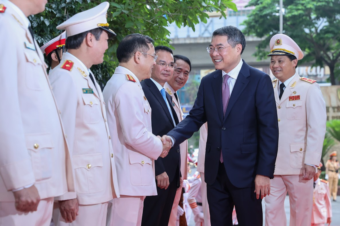 Thủ tướng Lê Minh Hưng: Tên gọi 