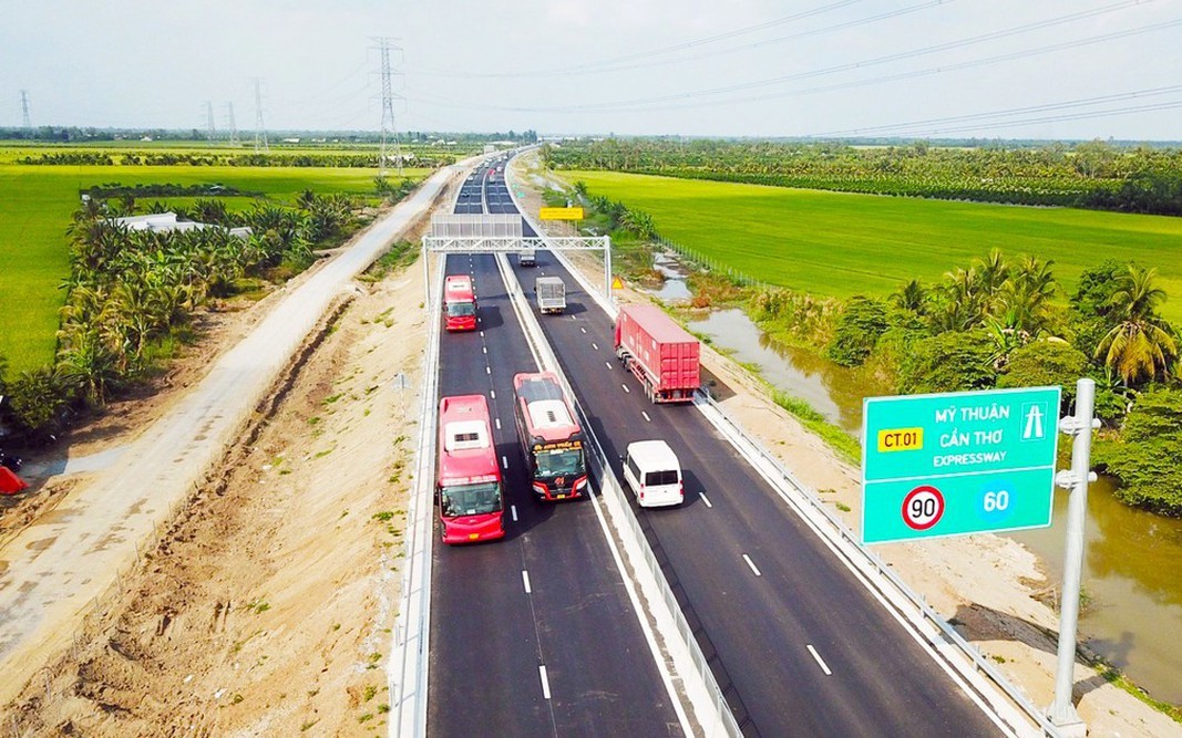 Giảm tốc độ tối đa xe khách, xe giường nằm trên 2 tuyến cao tốc phía Nam