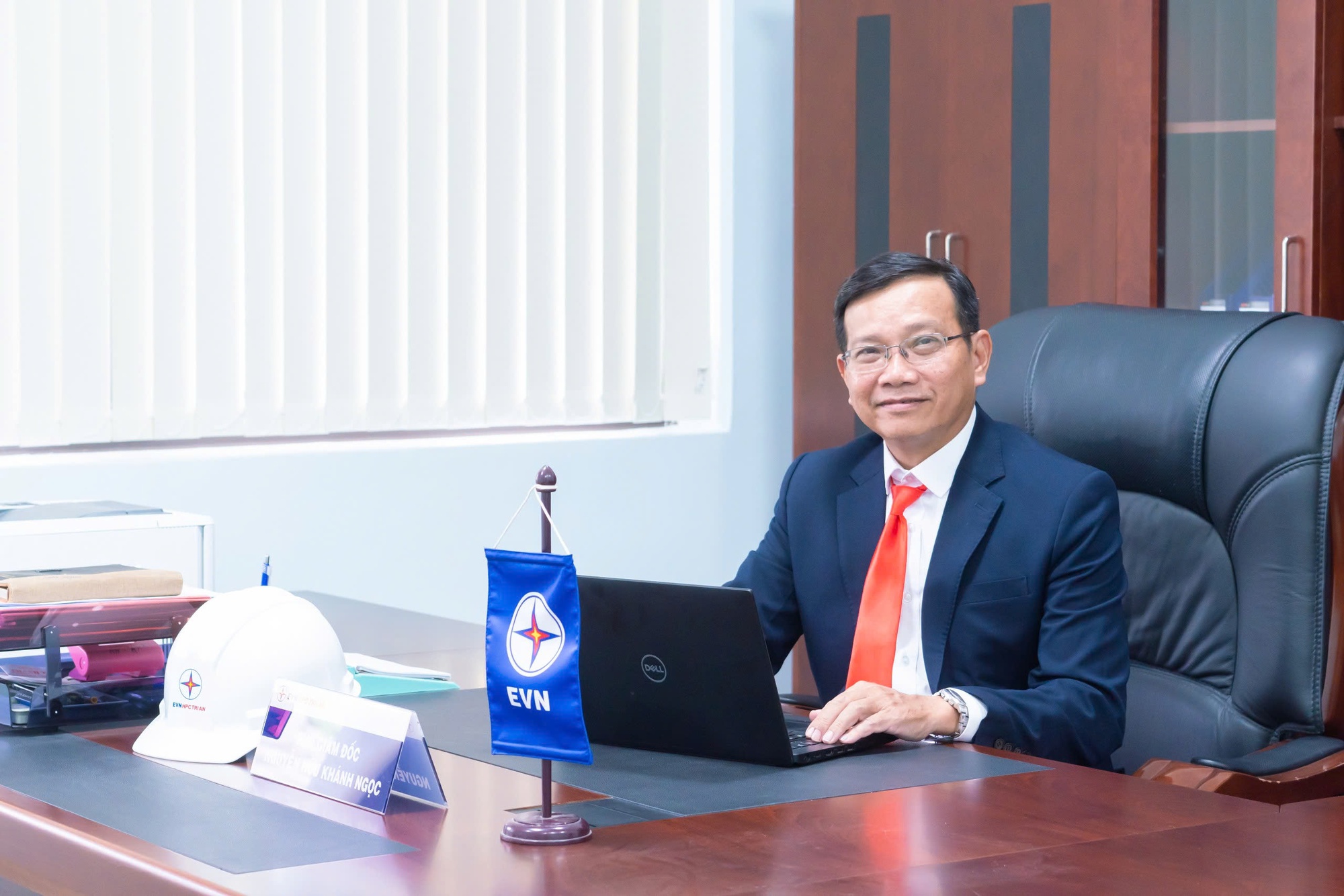 Nắng nóng đến sớm, các nhà máy căng mình giữ nhịp nguồn điện- Ảnh 1.