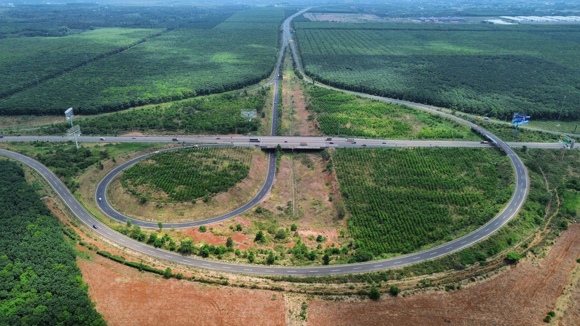 Khẩn trương khôi phục thi công cao tốc Dầu Giây-Tân Phú ngay tháng 4/2026- Ảnh 1.