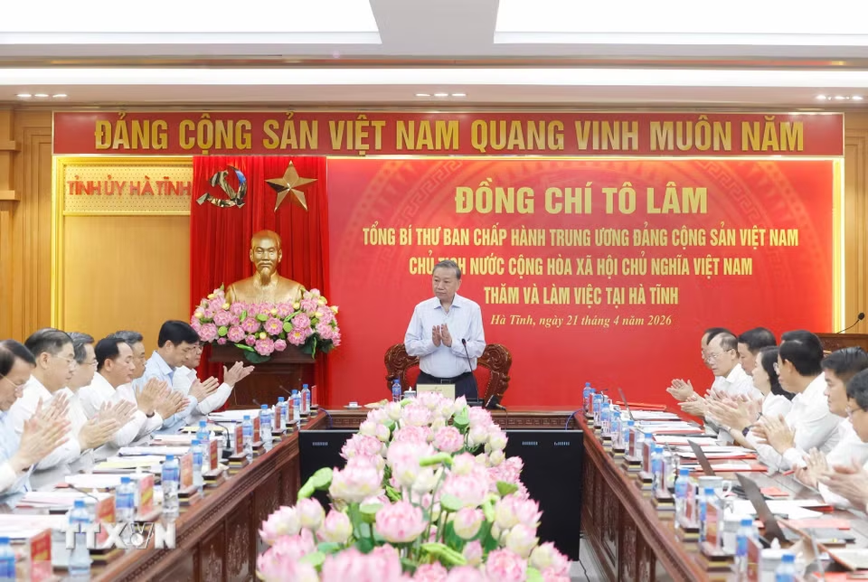 Tổng Bí thư, Chủ tịch nước Tô Lâm: Hà Tĩnh khơi dậy khát vọng phát triển, quyết tâm đạt mục tiêu tăng trưởng nhanh, bền vững- Ảnh 1.