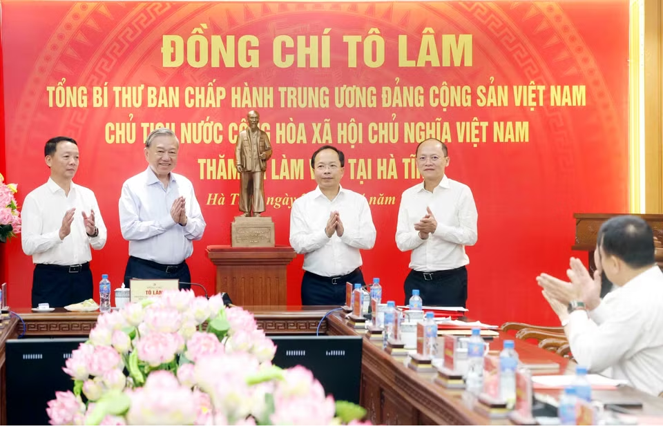 Tổng Bí thư, Chủ tịch nước Tô Lâm: Hà Tĩnh khơi dậy khát vọng phát triển, quyết tâm đạt mục tiêu tăng trưởng nhanh, bền vững- Ảnh 4.
