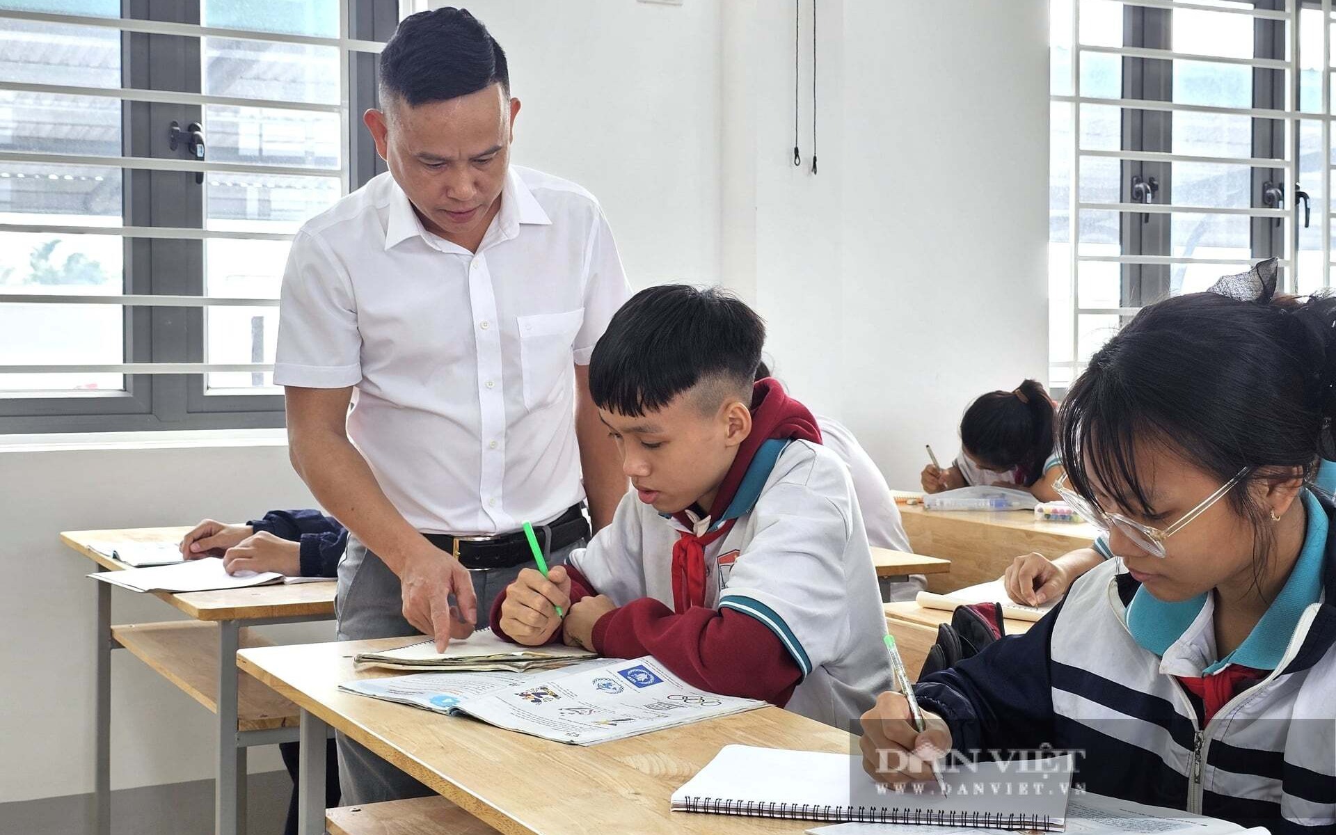 Thăng hạng giáo viên phải chờ kỳ xét tại địa phương