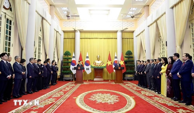 Tổng Bí thư, Chủ tịch nước Tô Lâm và Tổng thống Hàn Quốc gặp gỡ báo chí- Ảnh 4.