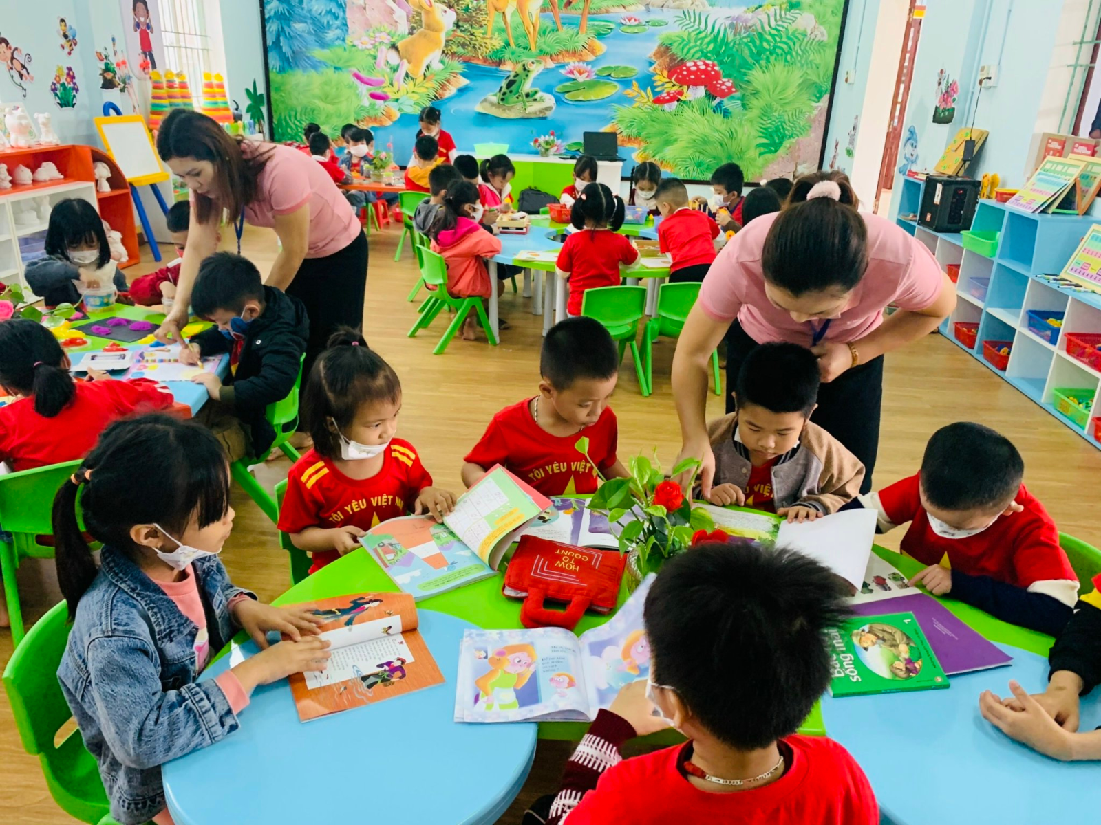 Đề xuất quy định biên soạn, lựa chọn tài liệu, đồ chơi, học liệu sử dụng trong cơ sở giáo dục mầm non - Ảnh 1.