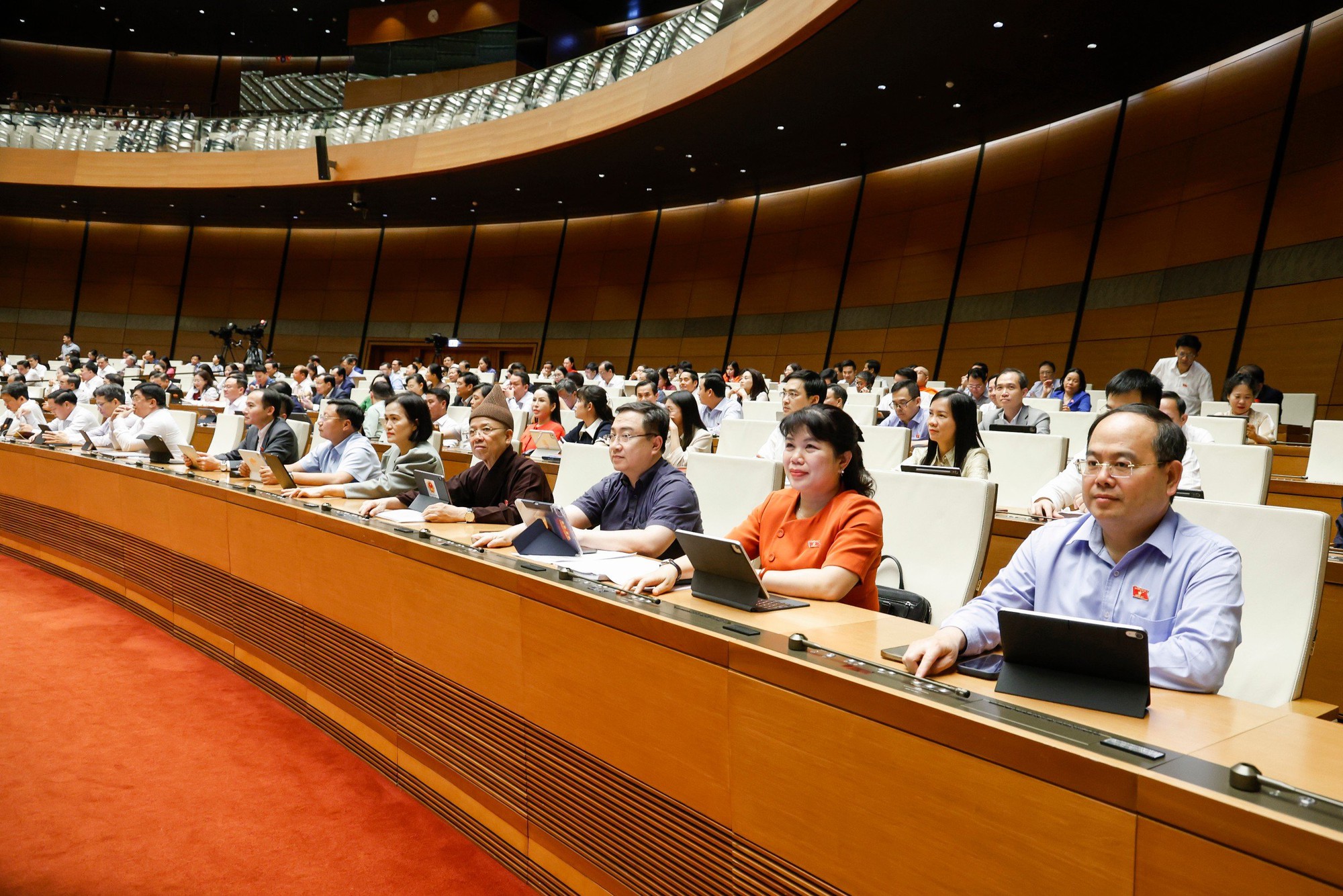 Tôn trọng và bảo hộ quyền tự do tín ngưỡng, tôn giáo của mọi người- Ảnh 1.