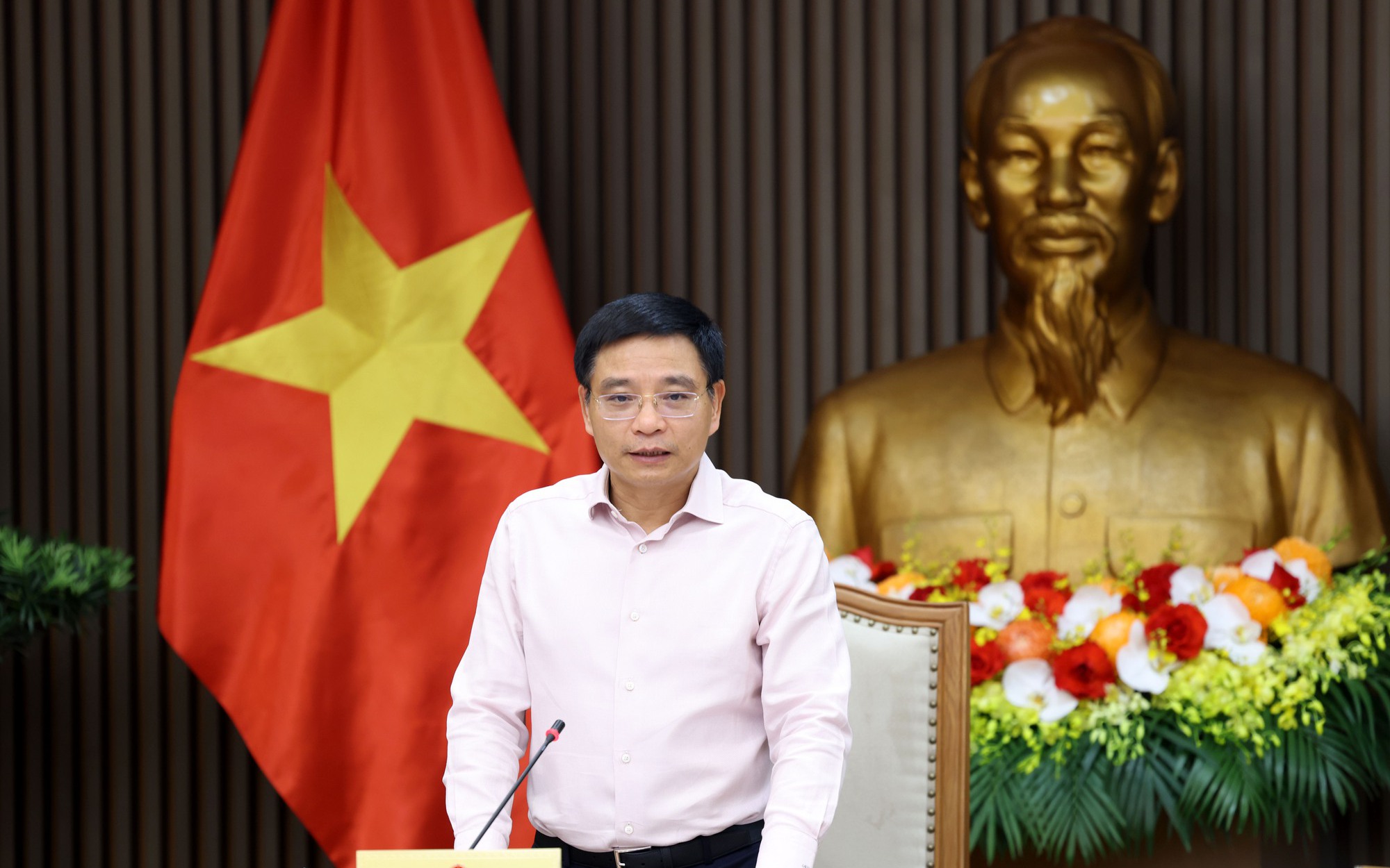 Phó Thủ tướng Nguyễn Văn Thắng: Khẩn trương đưa Trung tâm Tài chính quốc tế vào vận hành