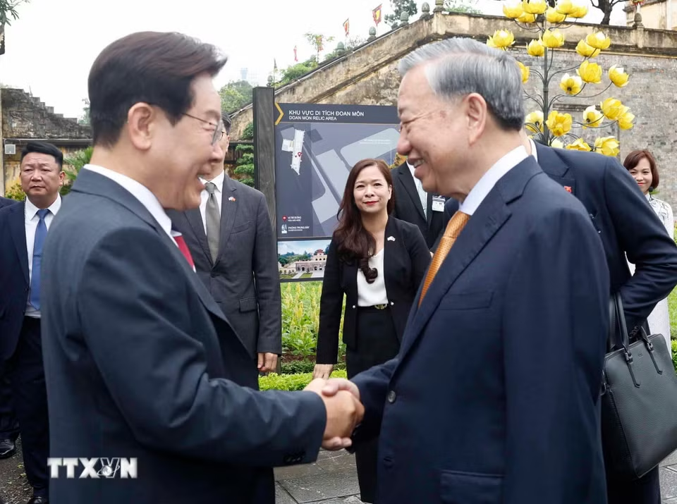 Chương trình hữu nghị đặc biệt chào mừng chuyến thăm của Tổng thống Hàn Quốc và Phu nhân- Ảnh 1.