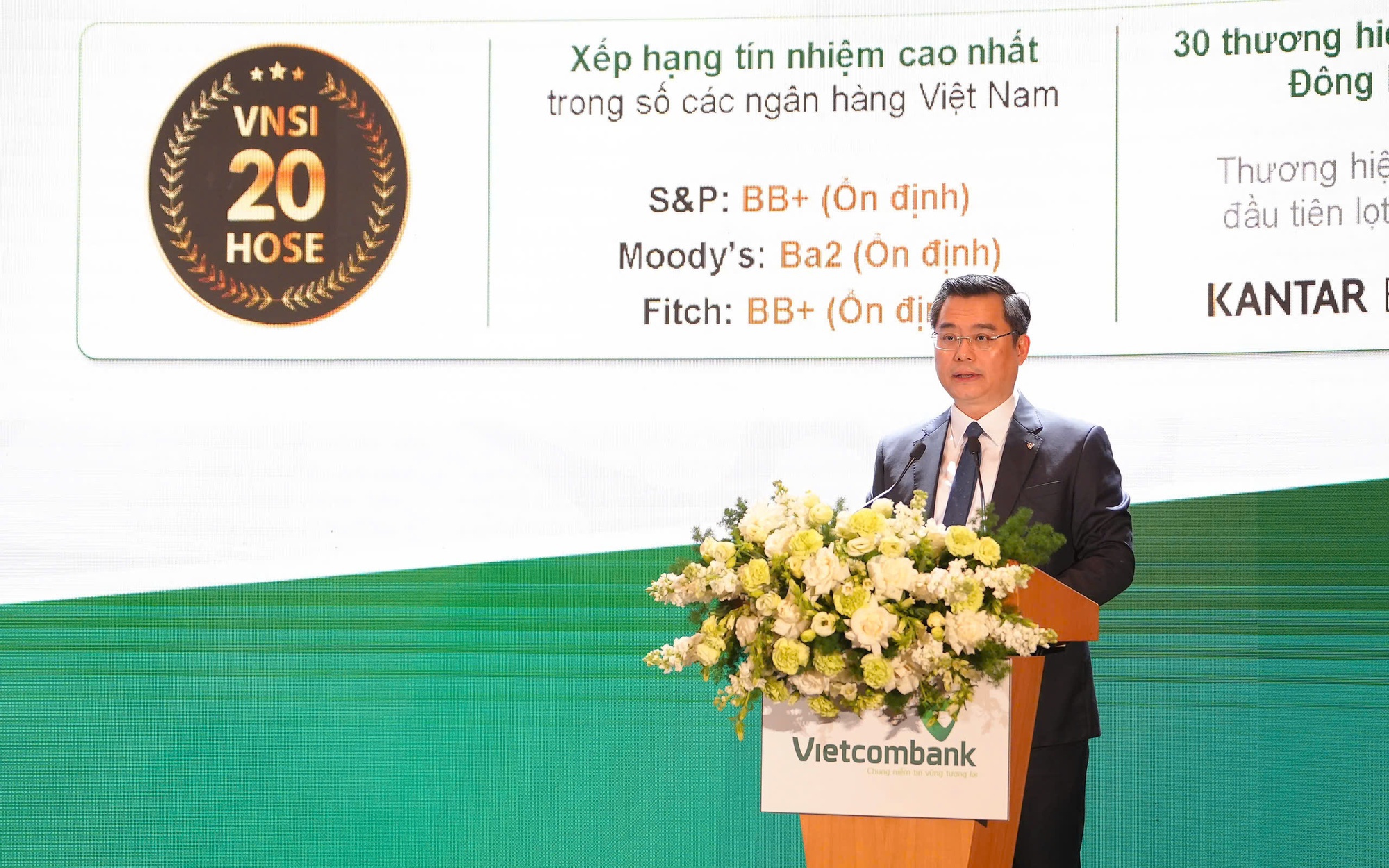 Vietcombank: Thông qua kế hoạch phát hành hơn 1 tỷ cổ phiếu, hiện diện tại Trung tâm tài chính quốc tế
