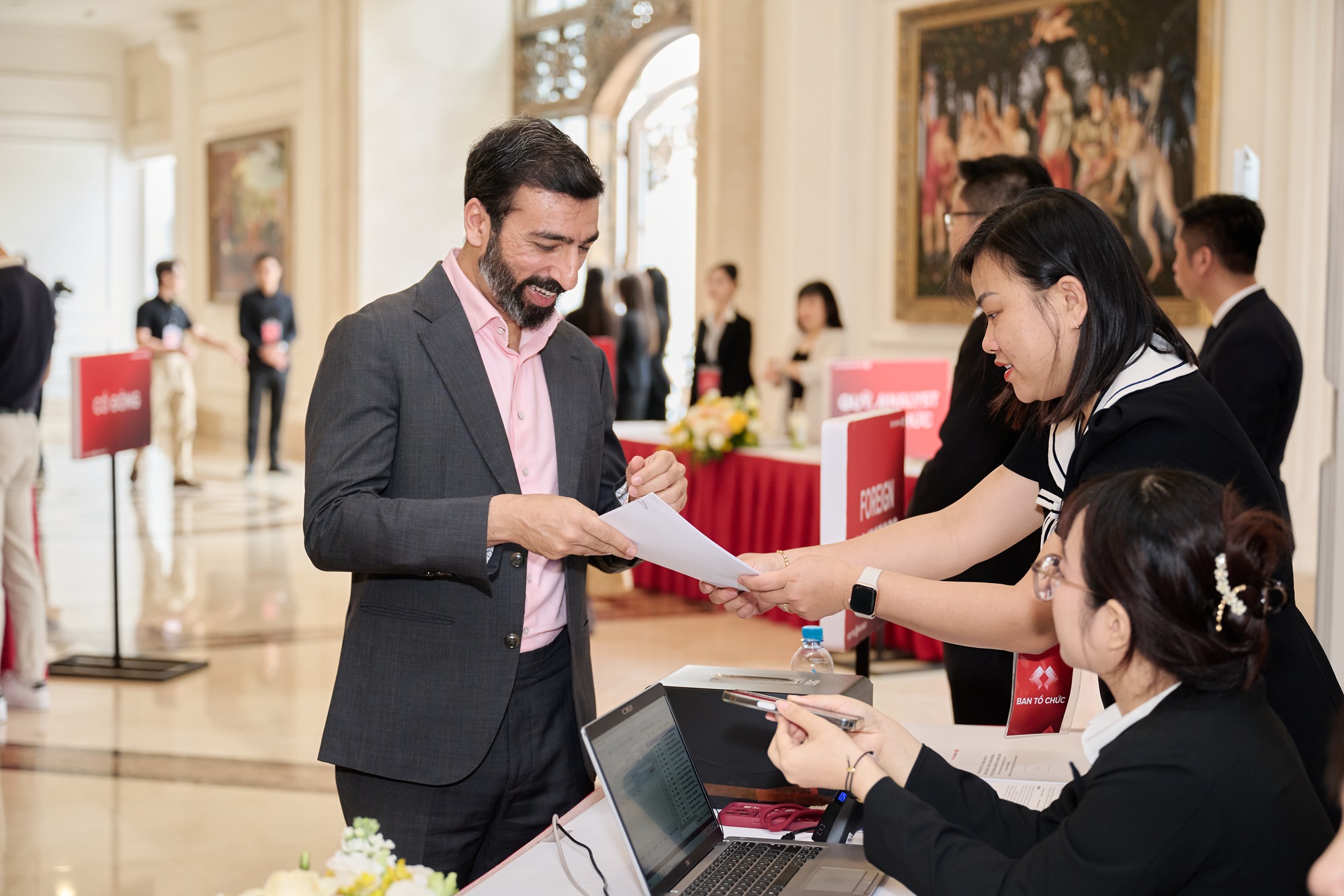 Techcombank chia cổ tức tới 67%, tăng vốn lên hơn 113.000 tỷ đồng- Ảnh 2.