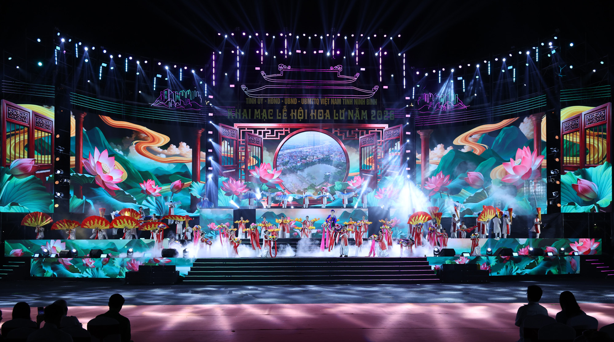 Phó Thủ tướng Thường trực Phạm Gia Túc dự khai mạc Lễ hội Hoa Lư 2026: Viết tiếp tương lai bằng chính cội nguồn dân tộc- Ảnh 5.