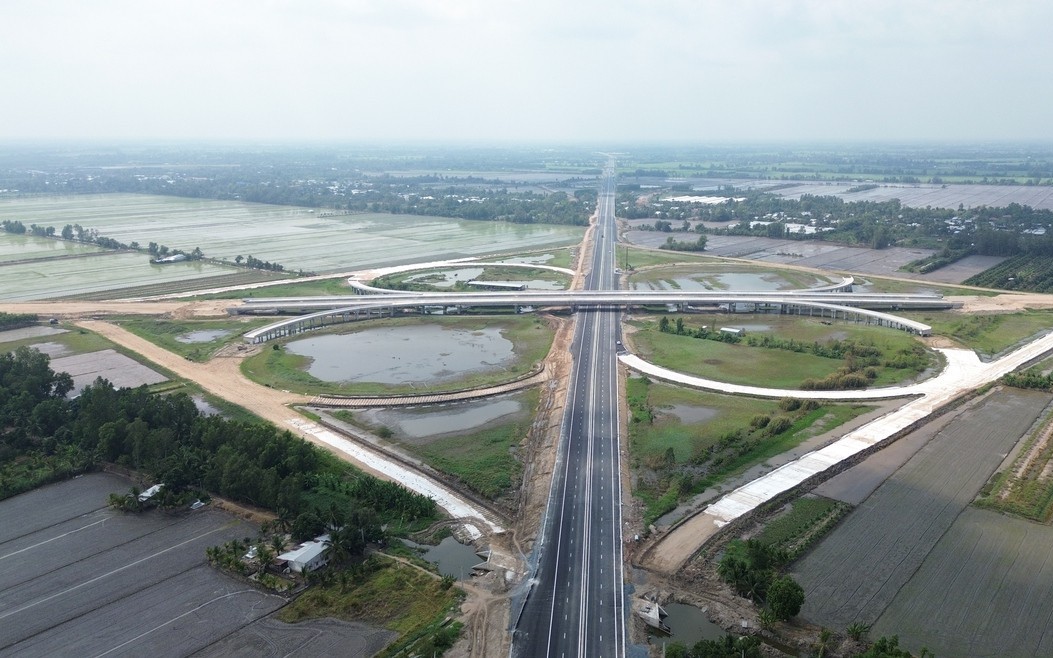 Phương tiện được lưu thông trên cao tốc Hậu Giang-Cà Mau từ 11h30 ngày 29/4