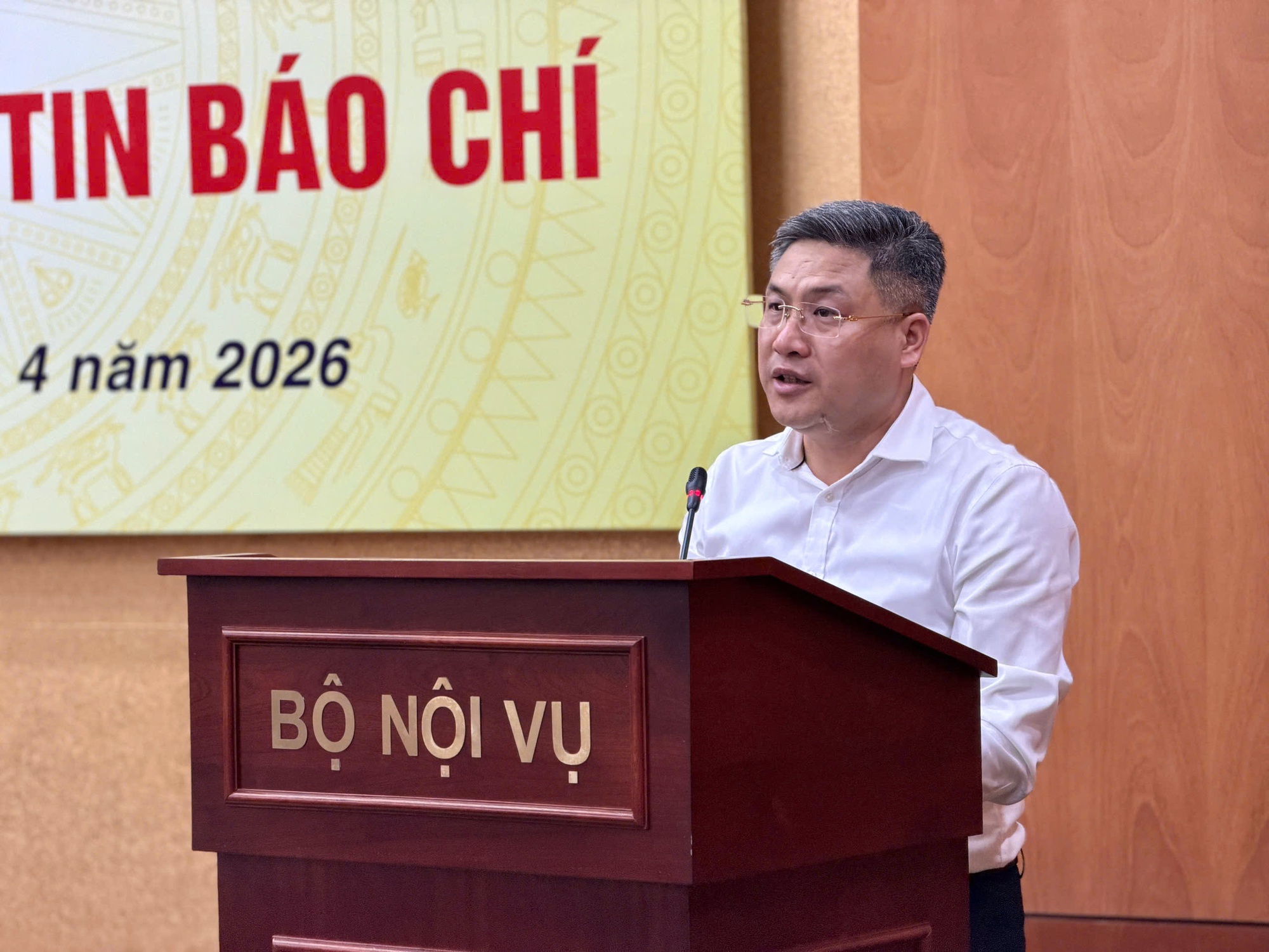 Bộ Nội vụ đẩy mạnh hoàn thiện thể chế, tinh gọn bộ máy- Ảnh 2.