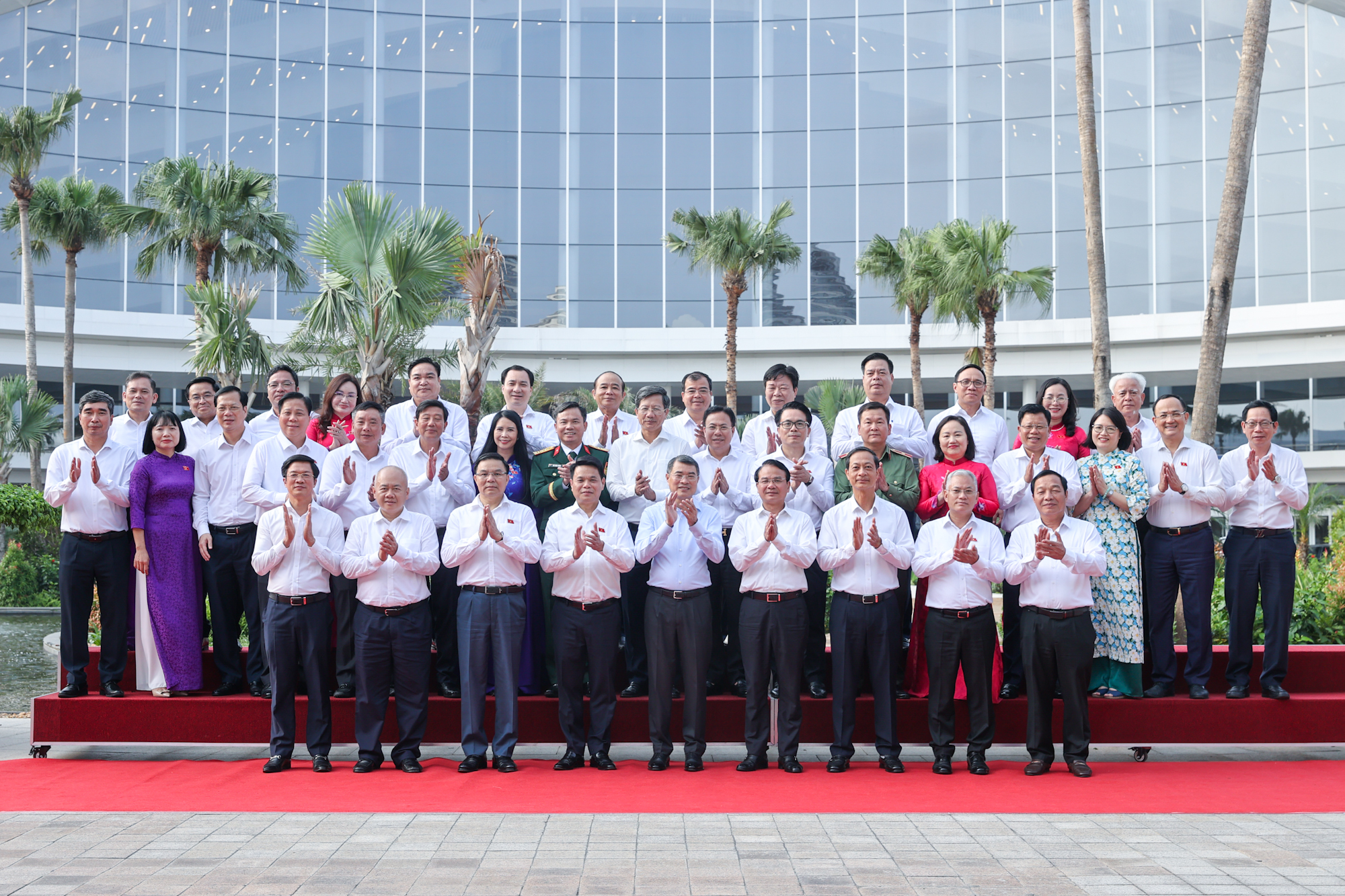 Thủ tướng: Tạo môi trường kinh doanh thông thoáng, minh bạch, dự báo được, giảm chi phí để người dân, doanh nghiệp yên tâm- Ảnh 12.