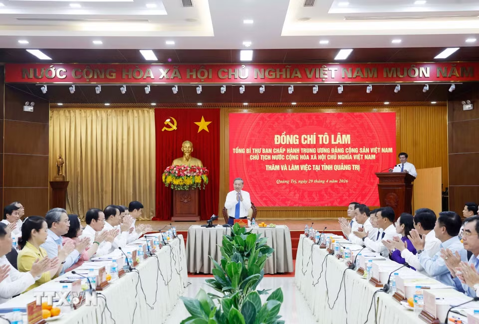 Tổng Bí thư, Chủ tịch nước Tô Lâm: Tái định vị không gian phát triển Quảng Trị với chiến lược “vươn Đông, tỏa Tây”- Ảnh 2.