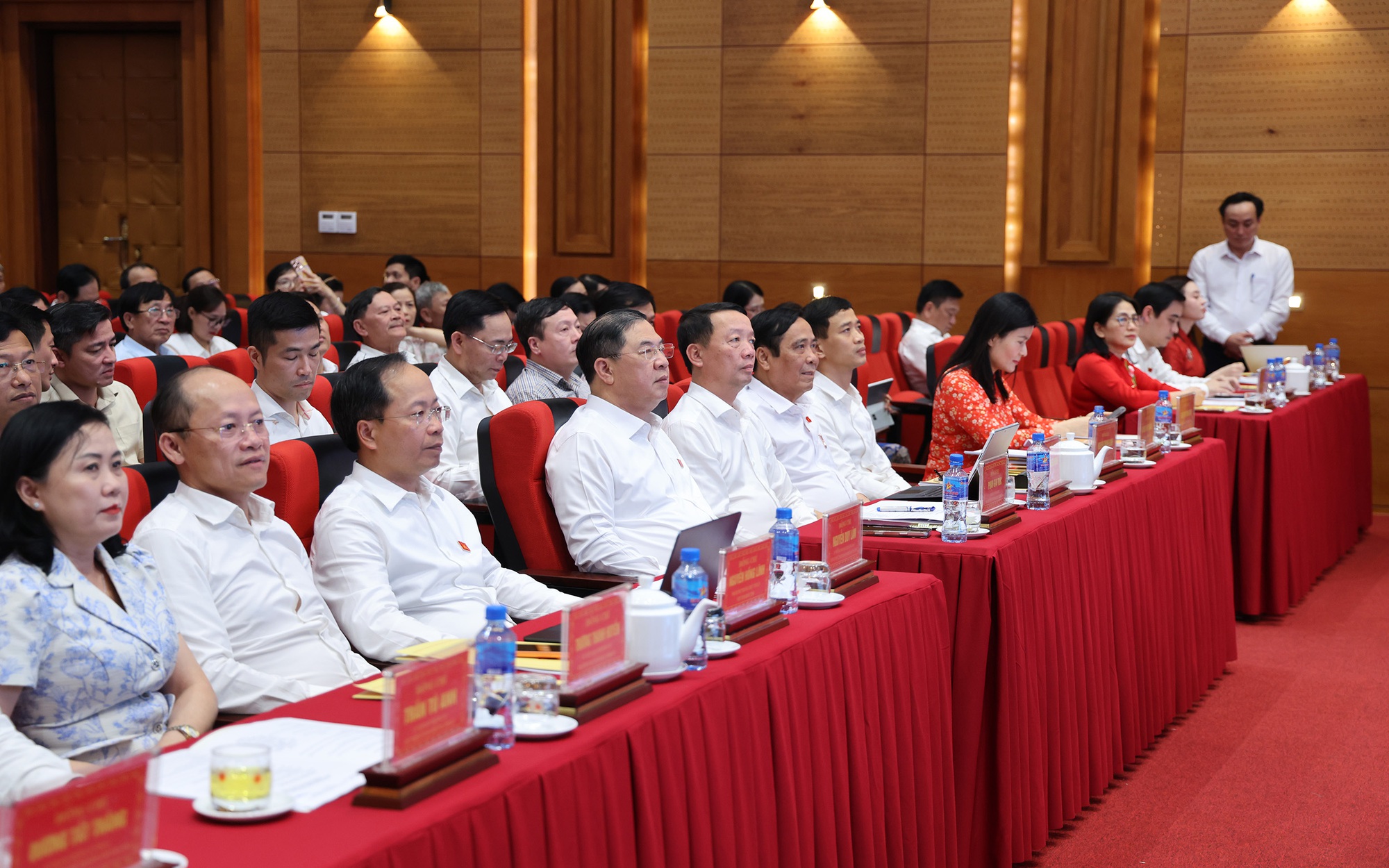 Phó Thủ tướng Thường trực Phạm Gia Túc tiếp xúc cử tri tỉnh Hà Tĩnh- Ảnh 1.