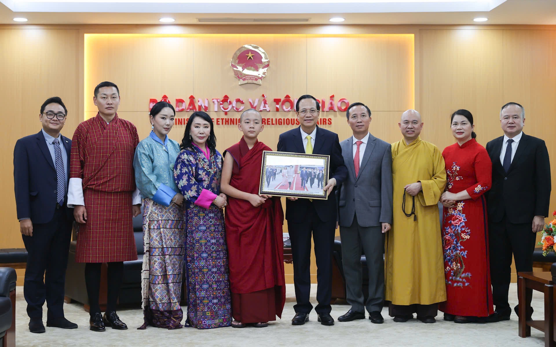 Hợp tác từ những giá trị chung về hòa bình và hạnh phúc