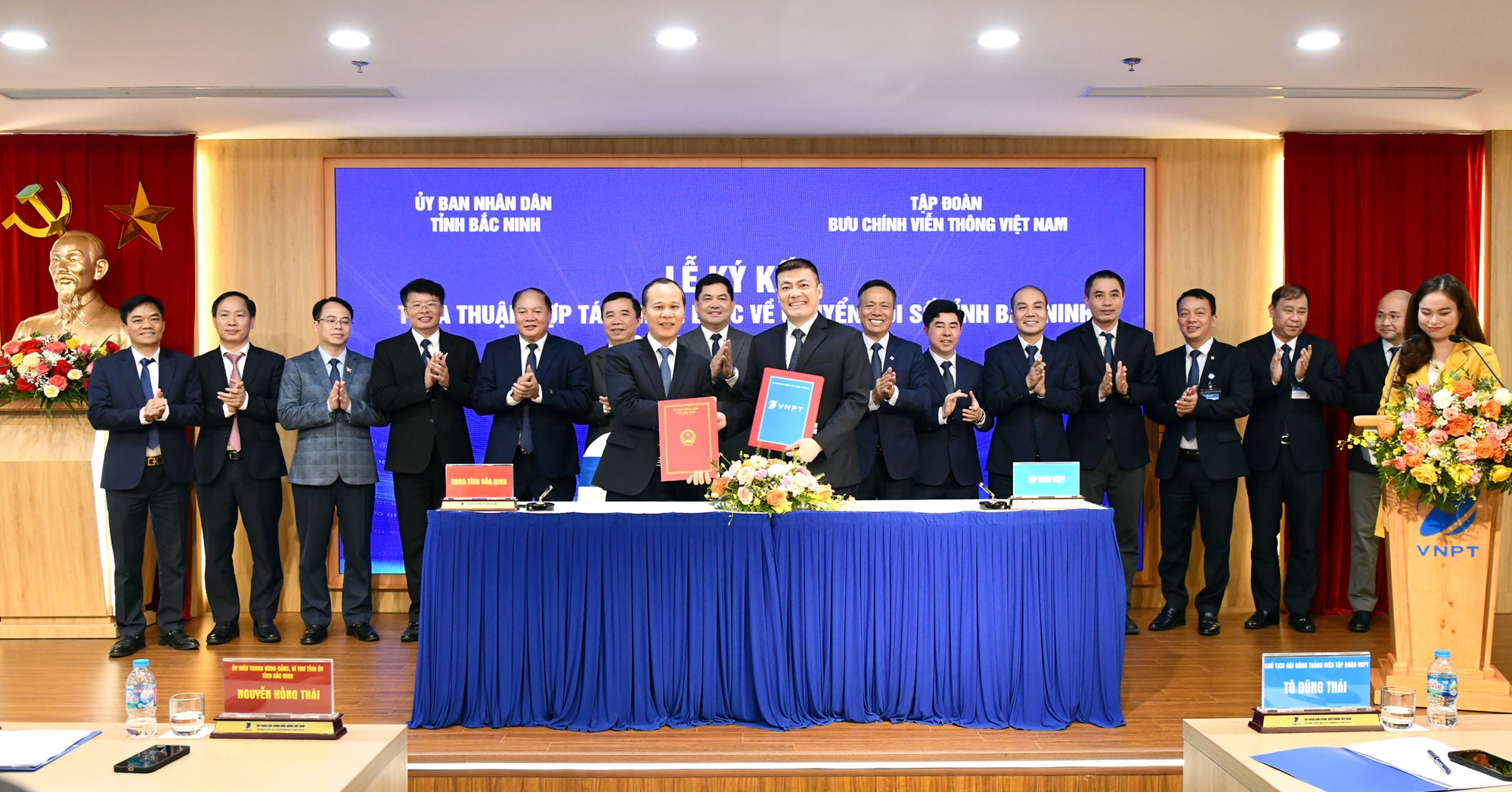 VNPT và Bắc Ninh hợp tác chuyển đổi số, hướng tới đô thị thông minh- Ảnh 1.