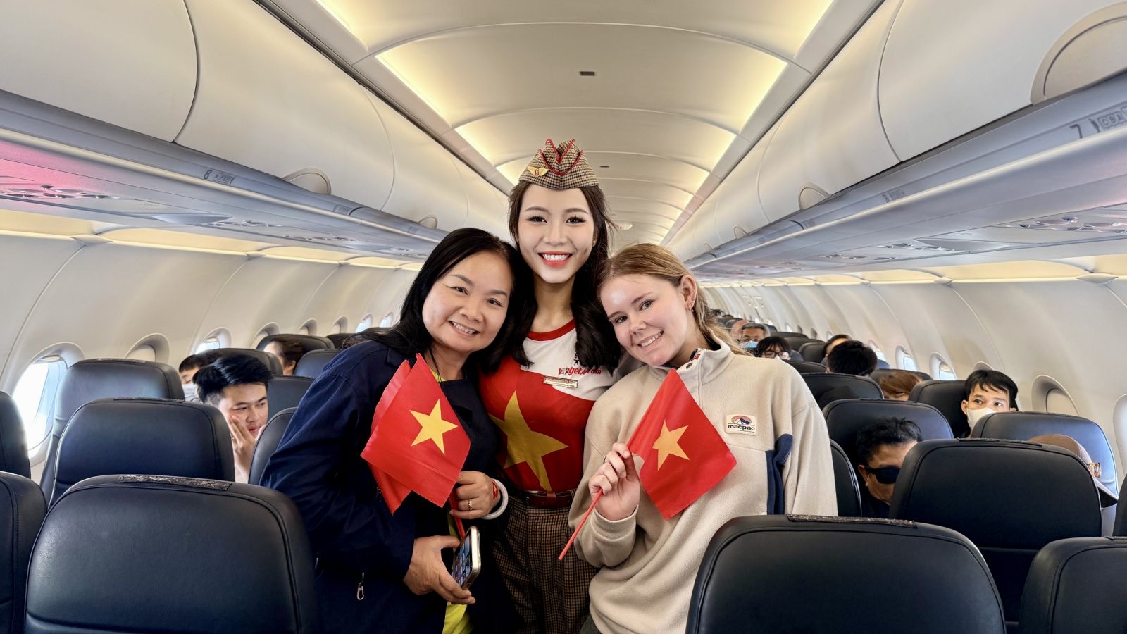 Tỷ phú Nguyễn Thị Phương Thảo: Tự hào đóng góp cho sự phát triển của Thành phố mang tên Bác- Ảnh 4.
