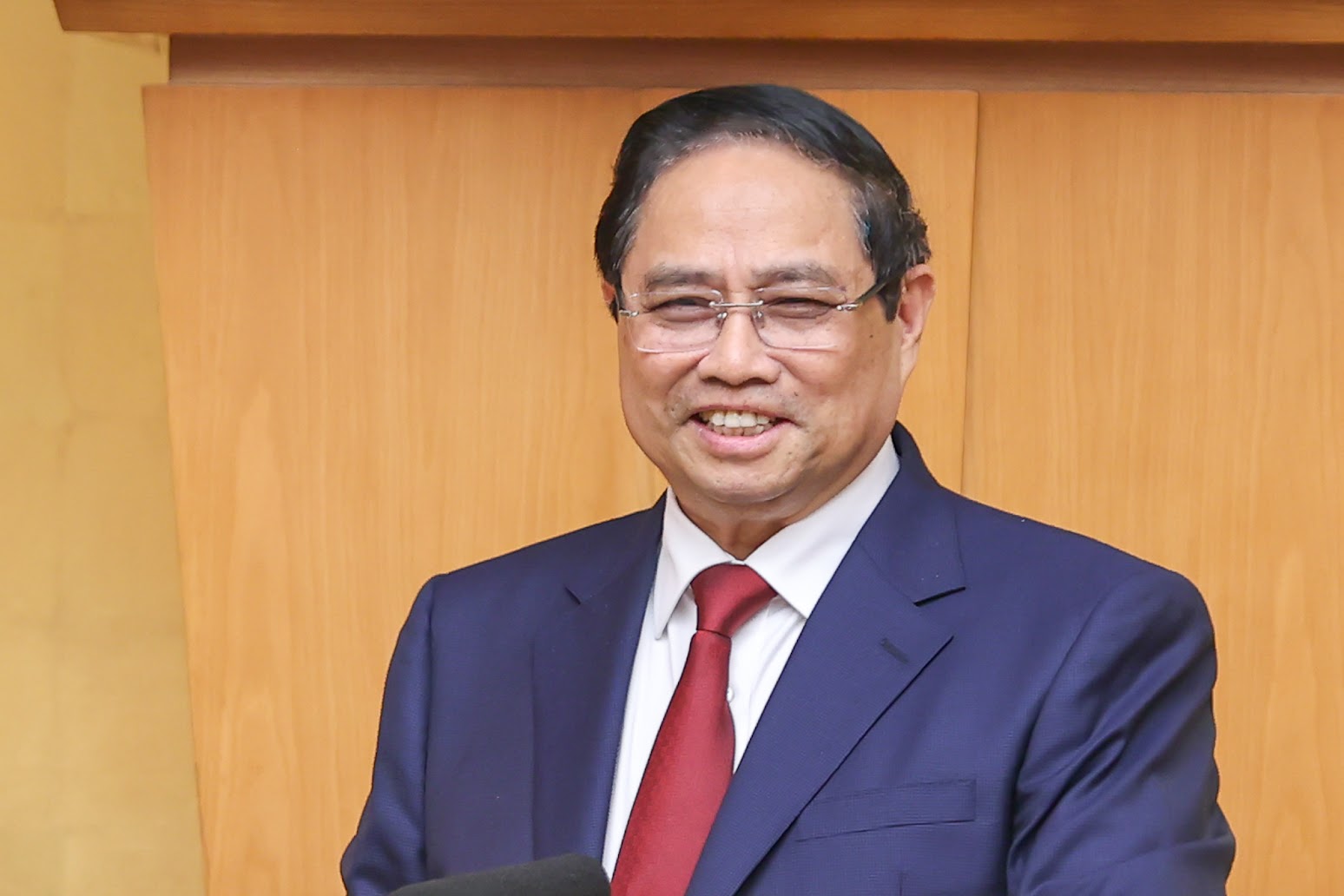 Thủ tướng: Qua 5 năm, con thuyền kinh tế - xã hội của đất nước đã cập bến an toàn- Ảnh 1.