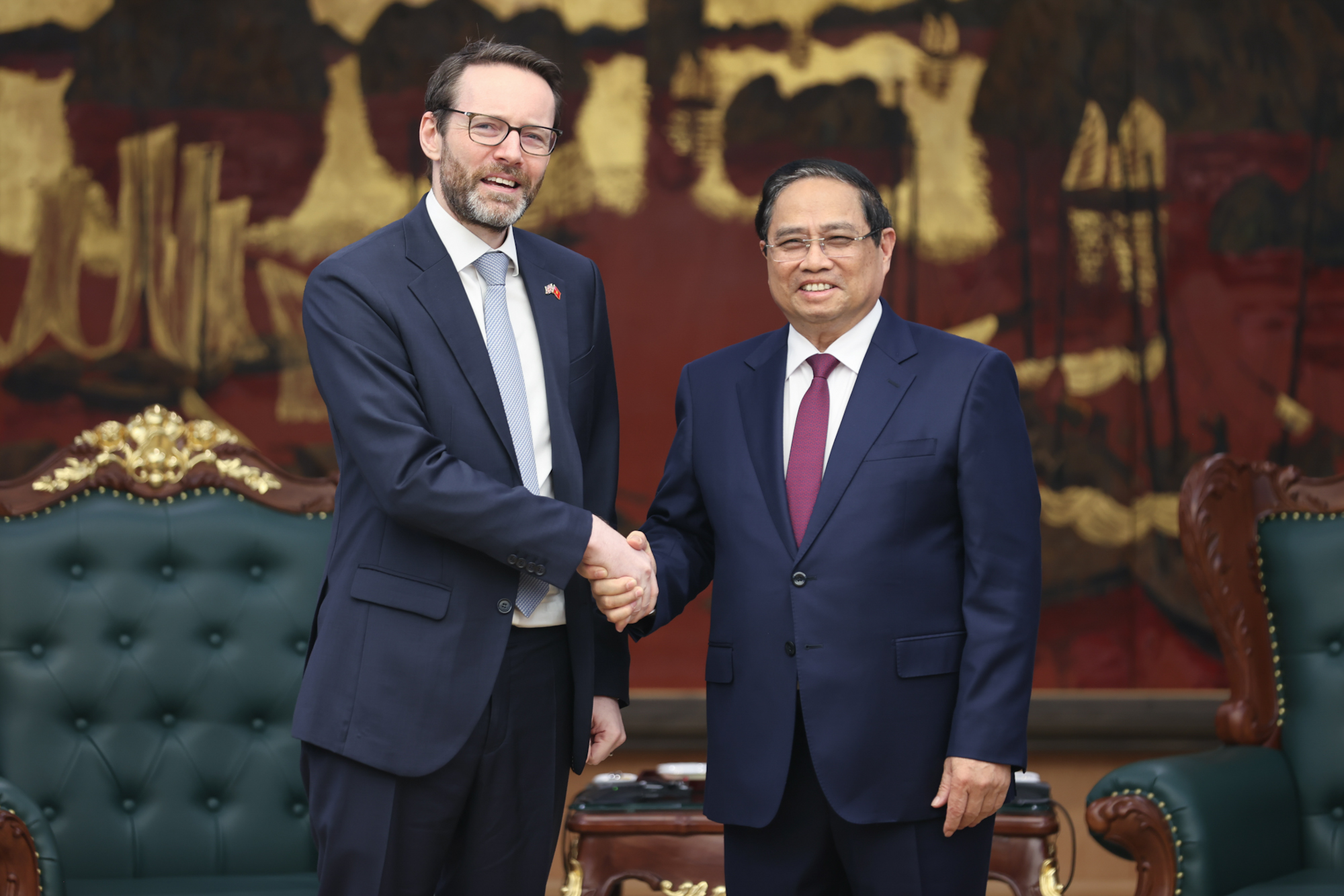 Thủ tướng Phạm Minh Chính tiếp Đại sứ Anh Iain Frew- Ảnh 1.