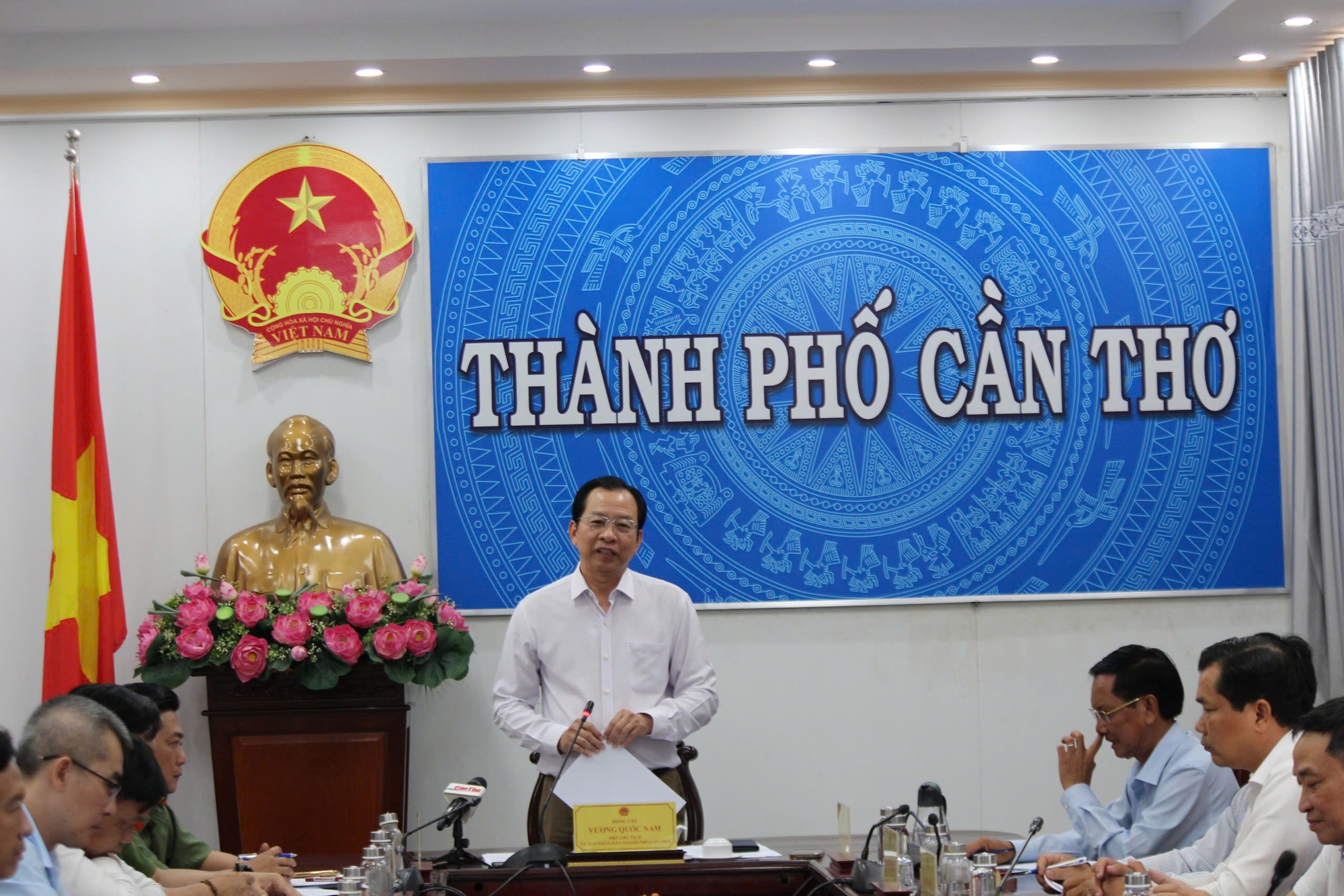 Cần Thơ bảo đảm nguồn cung xăng dầu, giữ ổn định thị trường trước biến động- Ảnh 1.