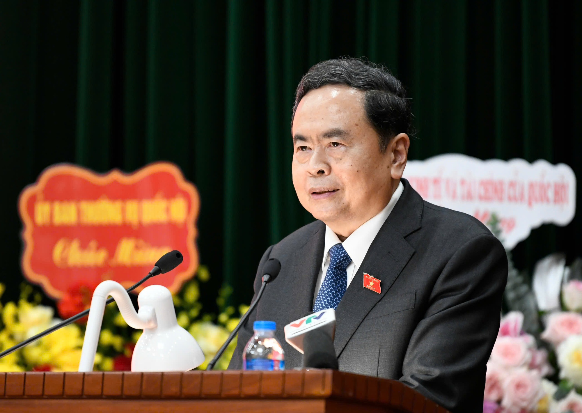 Chủ tịch Quốc hội trao Nghị quyết của Quốc hội bầu Tổng Kiểm toán Nhà nước- Ảnh 2.