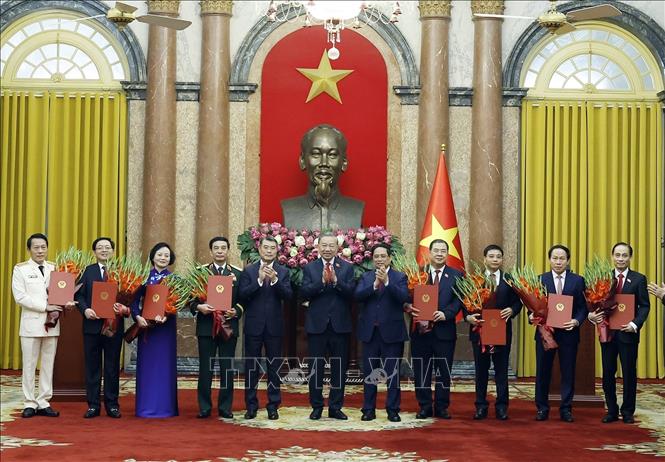 Tổng Bí thư, Chủ tịch nước chủ trì hội nghị công bố các quyết định đối với Chính phủ- Ảnh 2.