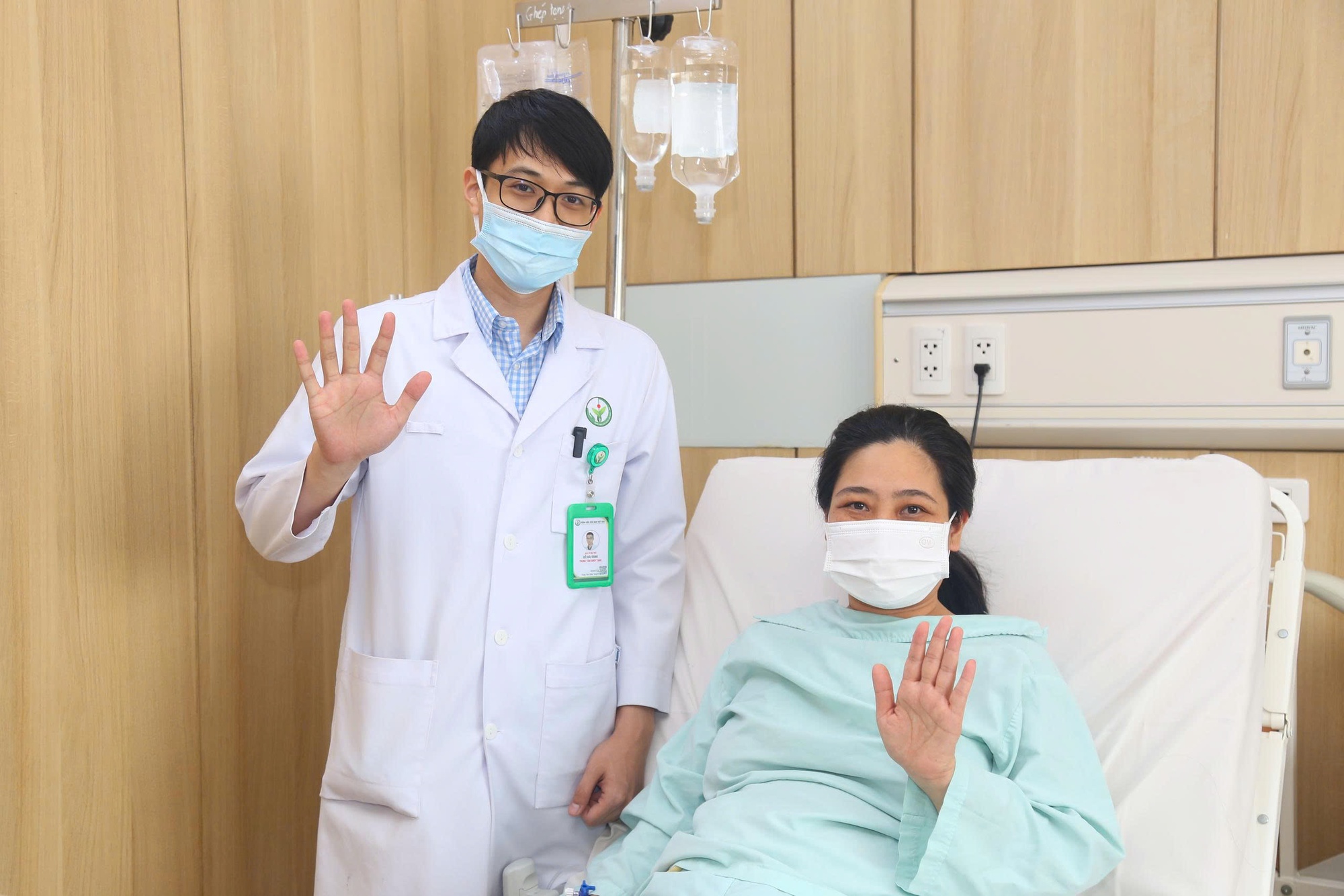 Một cô gái người Anh hiến tạng hồi sinh sự sống 3 người Việt- Ảnh 2. Một cô gái người Anh hiến tạng hồi sinh sự sống 3 người Việt- Ảnh 2.