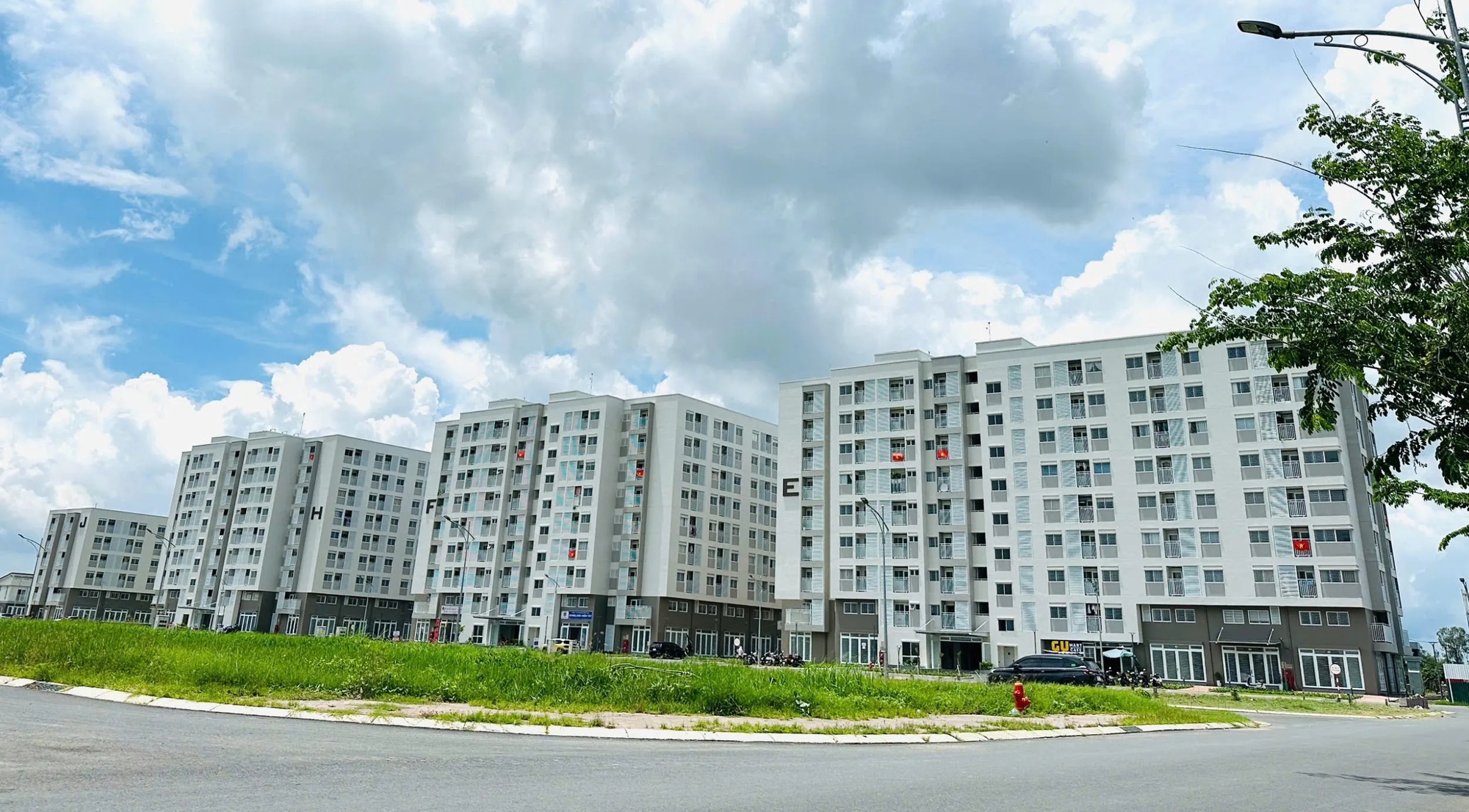 Chính thức nâng mức trần thu nhập được mua nhà ở xã hội lên 25 triệu đồng/tháng từ 7/4/2026- Ảnh 1. Chính thức nâng mức trần thu nhập được mua nhà ở xã hội lên 25 triệu đồng/tháng từ 7/4/2026- Ảnh 1.