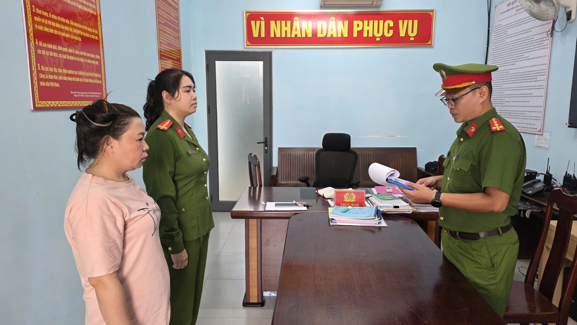 Bắt người phụ nữ đánh nhân viên gác chắn tàu ở Đà Nẵng- Ảnh 1.