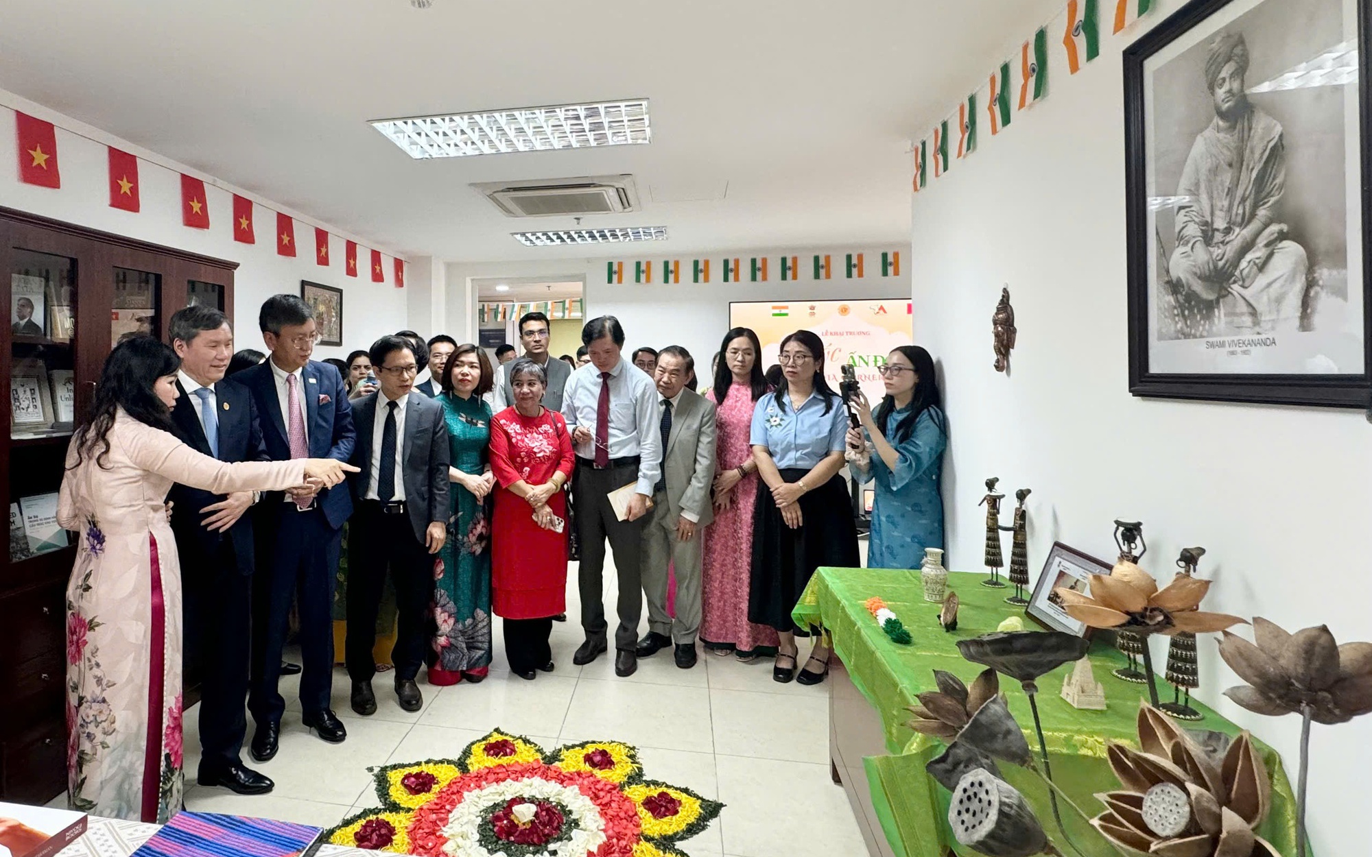 Khai trương 'Góc Ấn Độ': Thúc đẩy giao lưu học thuật, làm sâu sắc quan hệ Việt Nam - Ấn Độ