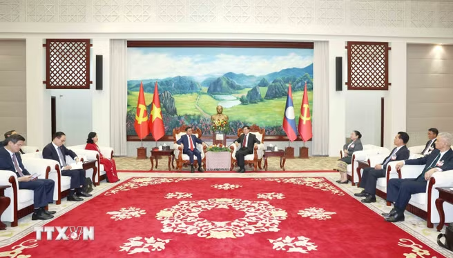 Thường trực Ban Bí thư Trần Cẩm Tú hội kiến Tổng Bí thư, Chủ tịch nước Lào- Ảnh 2.