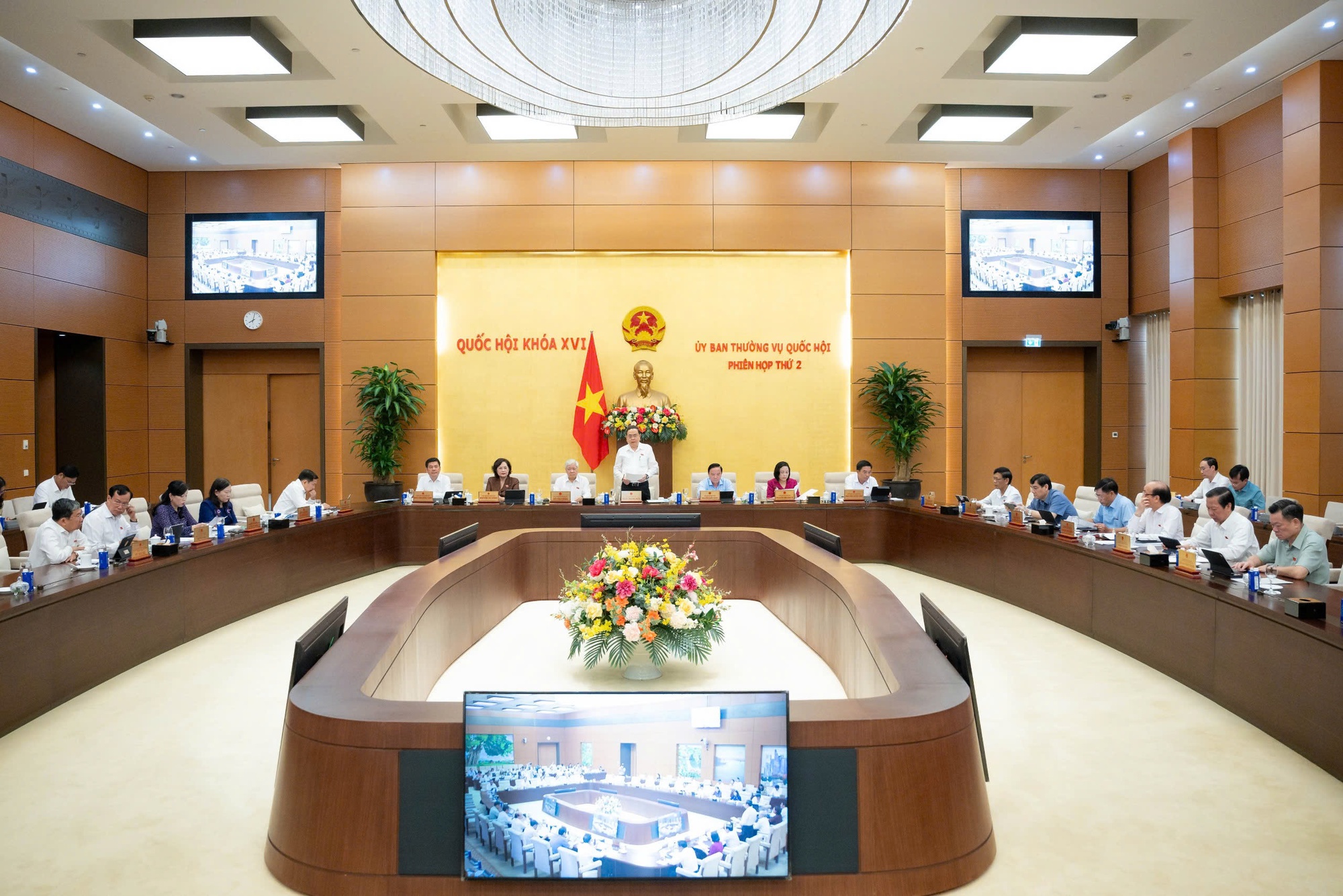 Thành công của Kỳ họp thứ Nhất, Quốc hội khóa XVI: Bước khởi đầu tốt cho nhiệm kỳ mới- Ảnh 2.